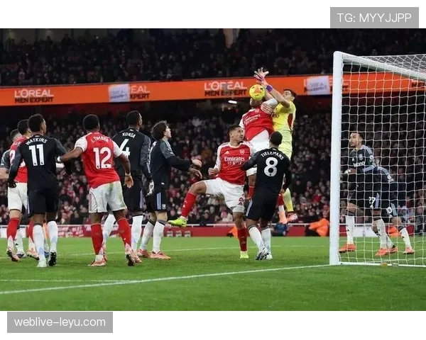 阿森纳绝地反击，英超经典逆转彰显铁血韧性