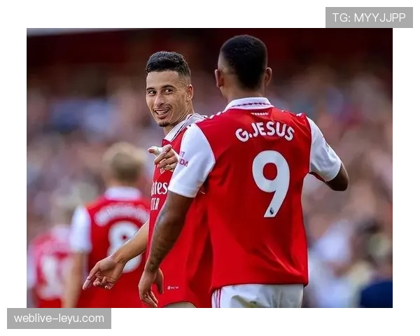 阿森纳强势复苏，状态回暖引热议，重温英超不败赛季传奇