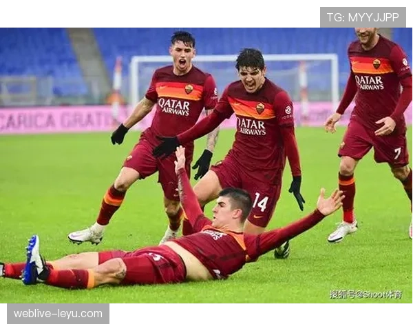 莱万多夫斯基状态回暖，引领球队战术革新