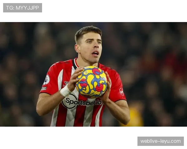 贝德纳雷克持续提升状态，成为南安普敦英超新星的关键支柱